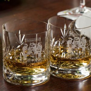 Whisky Tumbler with Coat of Arms / Family Crest